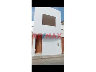 Foto 1 de ¡Imperdible! Venta De Casa Nueva De 02 Pisos (Base Para 3 Pisos + Azotea), En Condominio Sol De Chan Chan Altura Colegio Ramon Castilla
