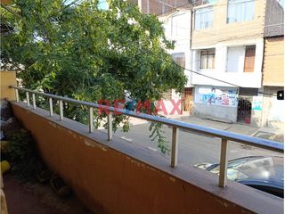 Foto 7 de Venta De Amplio Departamento En 2Do Piso Y Azotea, A Unas Cuadras De La Plaza De Armas De La Esperanza