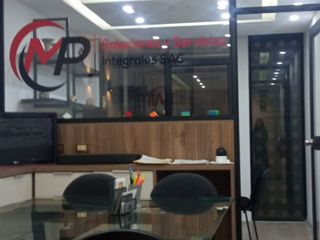 Foto 1 de SE ALQUILA OFICINA EN AV AREQUIPA AMOBLADA