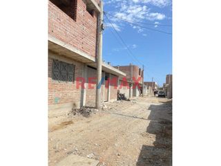 Foto 1 de Se Vende Casa En Casco Las Lomas De Huanchaco/ 279M2 / S/ 185,000