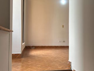Foto 2 de Oportunidad de Inversión - Casa Nivel 2 y 3 en VENTA - Robledo