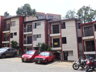 Foto 1 de Oportunidad de Inversión - Casa Nivel 2 y 3 en VENTA - Robledo