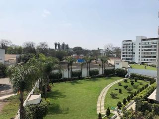 Foto 4 de VENDO AMPLIO E ILUMINADO DEPARTAMENTO - 4 DOR. - 2 COCHERAS - AT. 210 m² - U$ 340,000