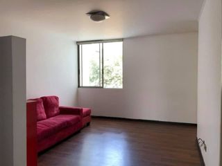 Foto 18 de VENDO AMPLIO E ILUMINADO DEPARTAMENTO - 4 DOR. - 2 COCHERAS - AT. 210 m² - U$ 340,000
