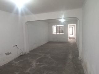 Foto 2 de 🏡 ¡Gran oportunidad en Lurín! Casa de 173 m² con doble frente a pasos de la plaza principal