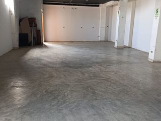Foto 4 de Alquiler Casa Comercial En Plena Avenida Principal en Carabayllo