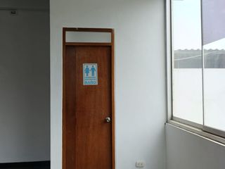 Foto 6 de Alquiler Casa Comercial En Plena Avenida Principal en Carabayllo