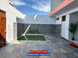 Foto 3 de Casa De Estreno Con Piscina - Urb El Oasis Ii Etapa (Ica)