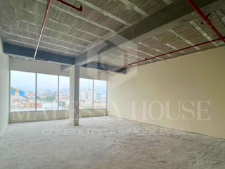 Foto 12 de ¡SE ALQUILA O VENDE! EXCELENTE OFICINAS EN GRIS, CENTRICO, SAN ISIDRO