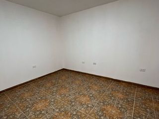 Foto 9 de AMPLIA CASA EN VENTA - SAN JUAN DE MIRAFLORES