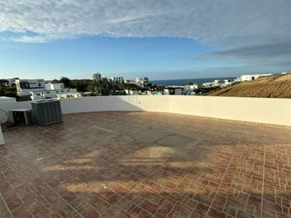 Foto 9 de Casa Elegante y espaciosa con vista al mar en Renta.