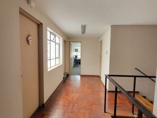 Foto 13 de Alquiler de Casa como Oficina de 2 pisos en Jesús María !!