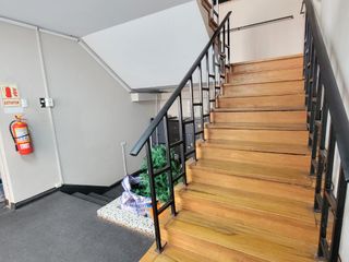 Foto 6 de Alquiler de Casa como Oficina de 2 pisos en Jesús María !!