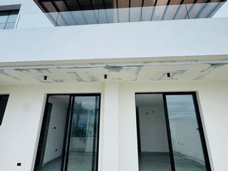 Foto 9 de Departamento dúplex de 2 habitaciones frente al mar para estrenar