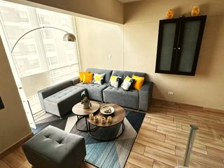Foto 4 de Dúplex Amoblado un Dormitorio 70m2 Cochera y Vista a la Calle en Alquiler en Miraflores