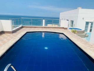 Foto 5 de Apartamento Frente Al Mar de Oportunidad!