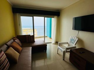 Foto 11 de Apartamento Frente Al Mar de Oportunidad!