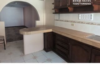 Foto 6 de CASA DE VENTA SECTOR HUACHI CHICO