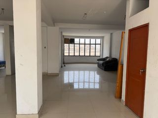 Foto 6 de Venta De Local En Zona Industrial en Ate