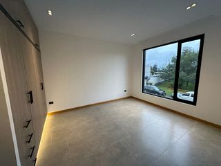 Foto 13 de VENTA CASA PUEMBO CERCA A LA PLAZA MARQUESINA