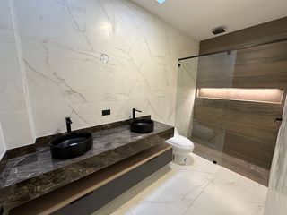 Foto 14 de VENTA CASA PUEMBO CERCA A LA PLAZA MARQUESINA