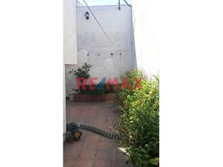 Foto 11 de Casa Tipo Departamento De 120 M² En Cercado De Lima