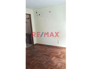Foto 8 de Casa Tipo Departamento De 120 M² En Cercado De Lima
