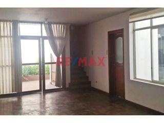 Foto 3 de Casa Tipo Departamento De 120 M² En Cercado De Lima