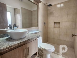 Foto 11 de Casas Crédito VIP ESQUINERAS 3 dormitorios 2 parqueaderos terraza y jardín Conocoto VENTA EN PLANOS