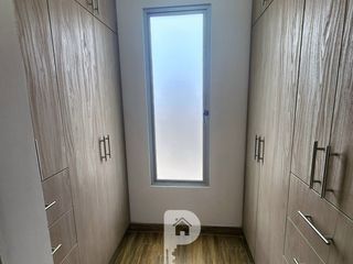 Foto 12 de Casas Crédito VIP ESQUINERAS 3 dormitorios 2 parqueaderos terraza y jardín Conocoto VENTA EN PLANOS