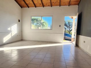 Foto 2 de VENTA CASA CARLOS PAZ