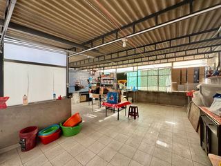 Foto 16 de Excelente Oportunidad De Inversión!!! En Venta Casa Multifamiliar De 3 Pisos En Urb. Lara - Socabaya