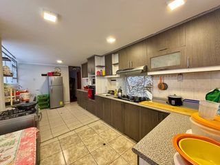 Foto 21 de Excelente Oportunidad De Inversión!!! En Venta Casa Multifamiliar De 3 Pisos En Urb. Lara - Socabaya