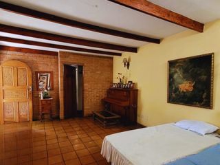 Foto 4 de 🔸 Casa en Surco con amplio patio interno, en excelente ubicación, lista para remodelar✨