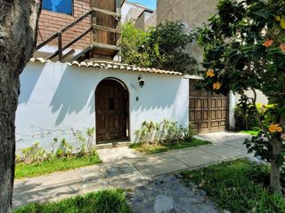 Foto 1 de 🔸 Casa en Surco con amplio patio interno, en excelente ubicación, lista para remodelar✨