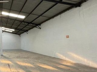Foto 1 de Galpón bodega en alquiler Sector Solca - Quito Ecuador