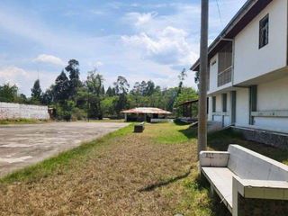 Foto 3 de Propiedad comercial de arriendo ideal para bodegaje, academias deportivas o cualquier uso comercial