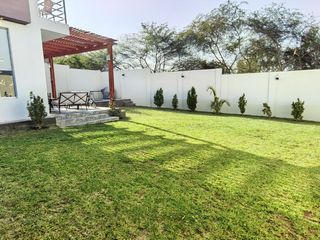 Foto 2 de Se Vende Casa En Zona Residencial Tranquila Y Segura