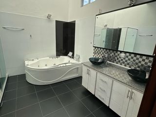 Foto 3 de A LA VENTA CASA EN VILLA CAMPESTRE 🏠