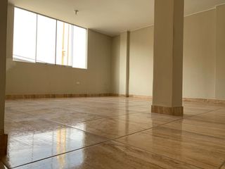 Foto 2 de Oportunidad Única!!!! Vendo departamento en Villa María del Triunfo!