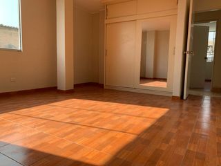 Foto 7 de Oportunidad Única!!!! Vendo departamento en Villa María del Triunfo!