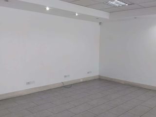 Foto 6 de Renta oficina República del Salvador divisiones edificio con áreas comunales