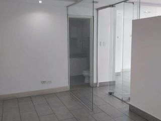 Foto 7 de Renta oficina República del Salvador divisiones edificio con áreas comunales