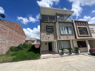 Foto 10 de CASA AMOBLADA EN RENTA SECTOR CAMINO VIEJO A BAÑOS