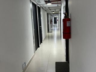 Foto 3 de Oficina en alquiler en edificio CONNECT en Av. Almirante Grau Nº 1350 -Barranco