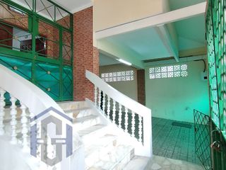 Foto 2 de Casa de 3 plantas en venta - Garzota 1