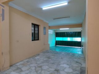Foto 4 de Casa de 3 plantas en venta - Garzota 1