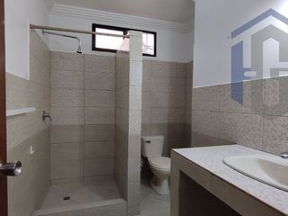Foto 20 de Casa de 3 plantas en venta - Garzota 1