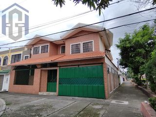 Foto 1 de Casa de 3 plantas en venta - Garzota 1