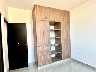Foto 7 de HERMOSA CASA DE TRES PISOS  EN VENTA - URB. MIRAFLORES COUNTRY CLUB